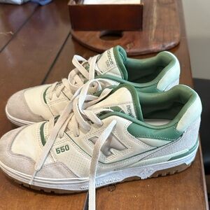 New Balance Men's 550 Green and Beige Sneakers